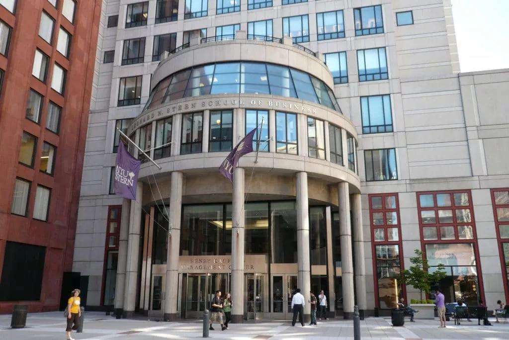 安裝身份證讀卡器，率先實現(xiàn)“一證通辦”