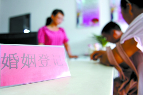 身份證閱讀器時代還辦假證結(jié)婚？